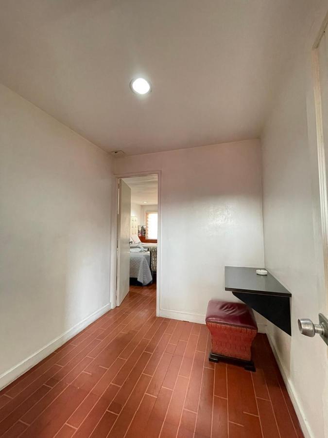 Town And Country Motel Vmapa 마닐라 외부 사진